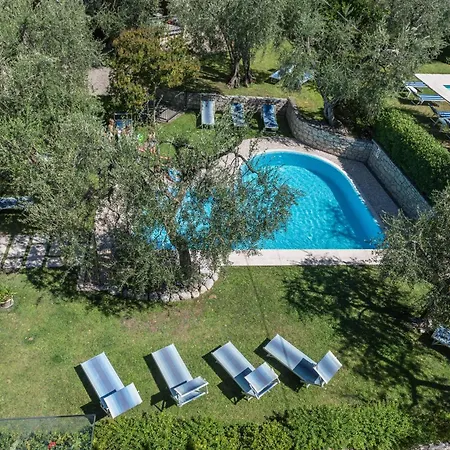 La Pergola Monolocale Due Apartament